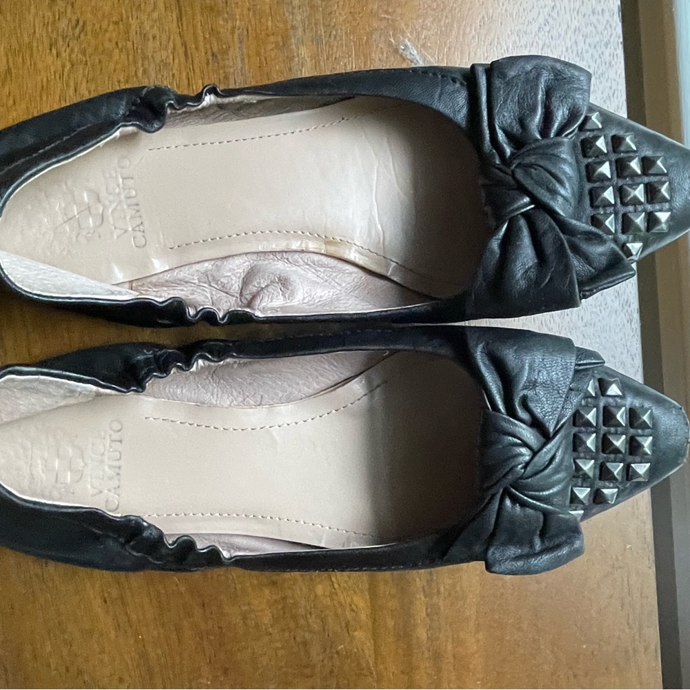 Vince Camuto Flats - Picture 3 of 7